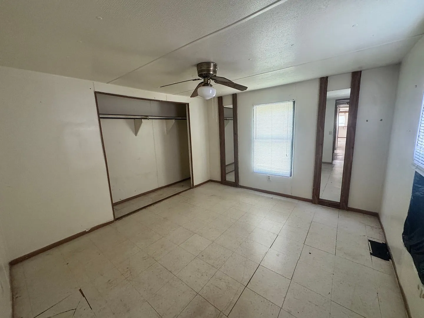 2 bed, 1.0 bath, 7703 sqft, $610 — Photo 4