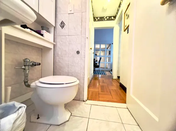 81-05 35th Avenue image 19 of 22