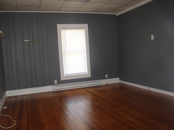3rd image of 116 W Mount Vernon St Unit 1