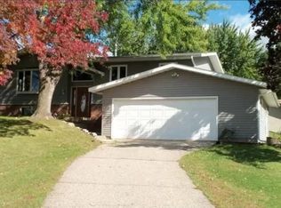 W6764 Hilltop Dr, Onalaska, WI 54650