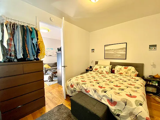 Rented by Corcoran | media 18