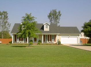 1513 Carter Grove Rd, Hazel Green, AL 35750