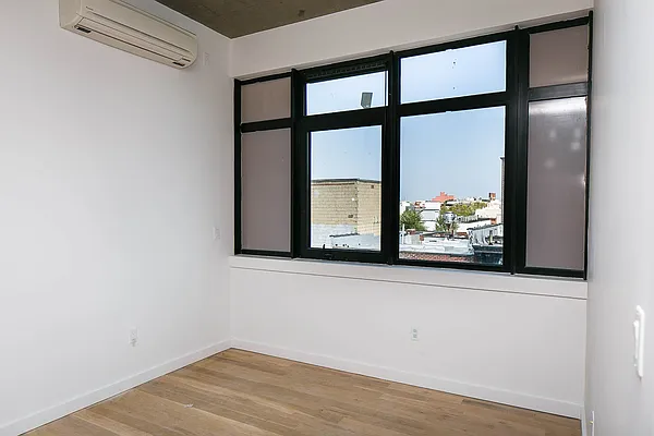 Rented by Nooklyn NYC LLC | media 41