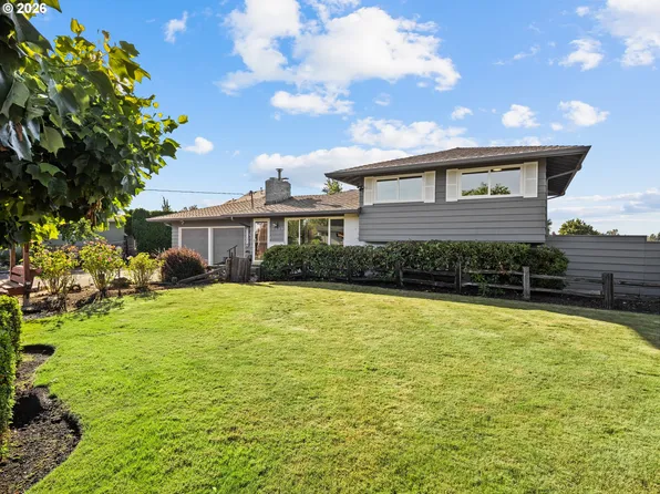 3329 SE Hillyard Rd, Gresham, OR 97080