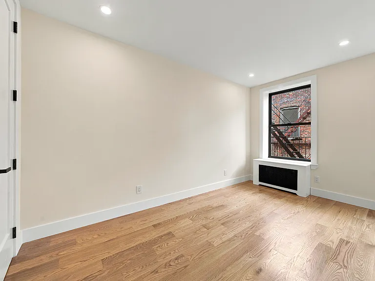 2600 Amsterdam Ave #3I — Photo 2