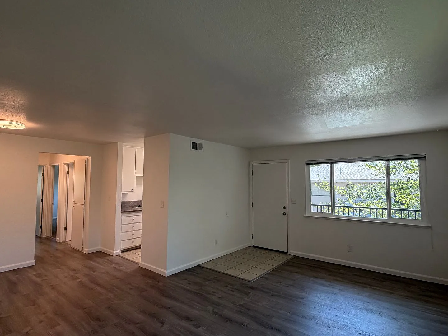 Remodeled 2 Bed Condo In Citrus Heights! — Photo 2
