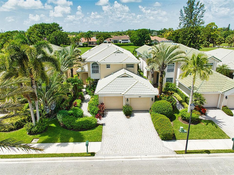1st image of 1207 General Pointe Trce