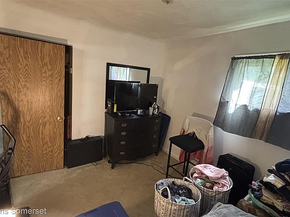 4th image of 27017 Florence St