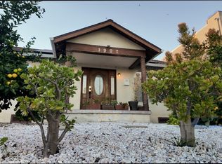 1907 Carmona Ave, Los Angeles, CA 90016