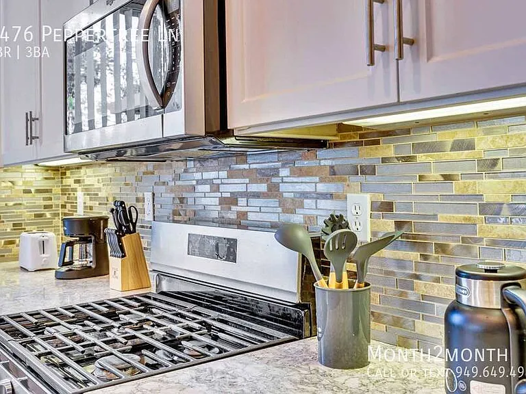 7476 Peppertree Ln — Photo 18