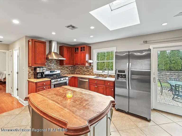 328 23rd Ave — Photo 9