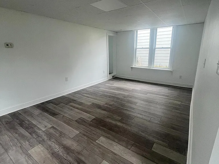 762 Broad St #B-1 — Photo 15