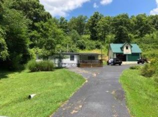 333 Bandy Branch Rd, Sandy Hook, KY 41171