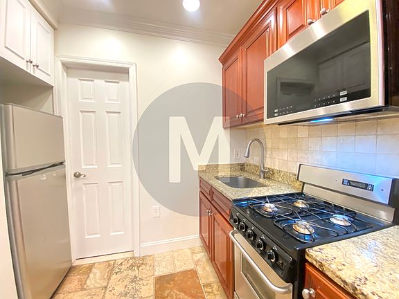 5th image of 1142 1st Ave #F