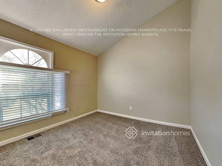 2405 Boone Ct — Photo 16