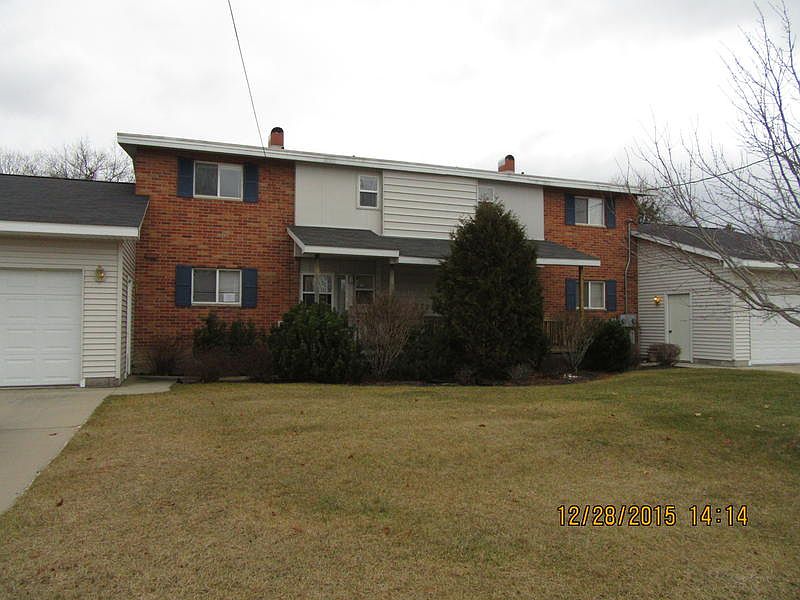 1st image of 9729A Massachusetts St
