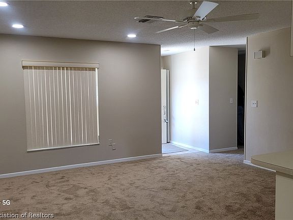5th image of 6 Hillcrest St