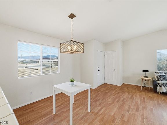5th image of 481 E Arapahoe St