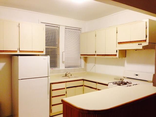 1st image of 2525 43rd St