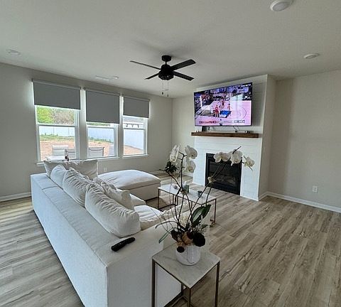 4th image of 128 Camdale Ct