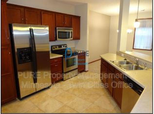 3804 Hazel Trl UNIT D, Woodbury, MN 55129