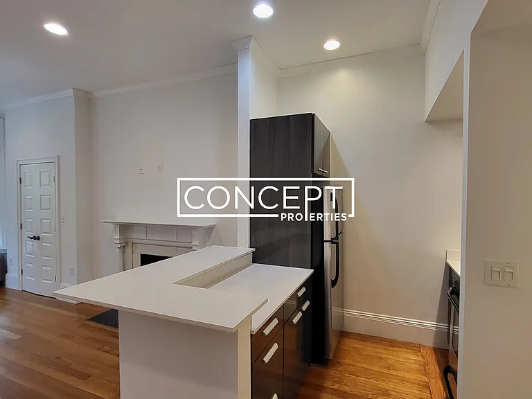379 Commonwealth Ave #8F — Photo 4