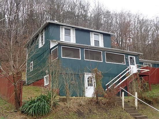 1st image of 740 Lowell St