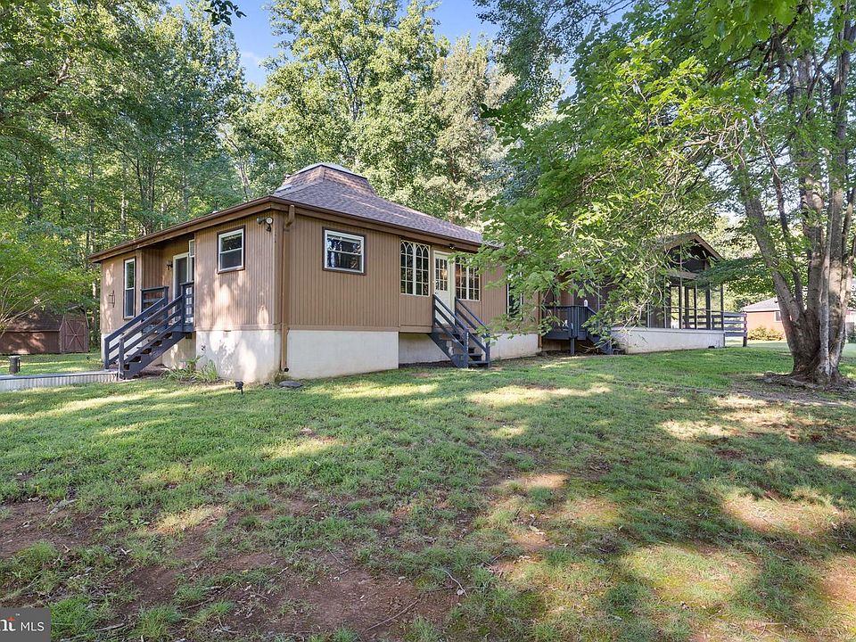 1st image of 8297 Squires Ln