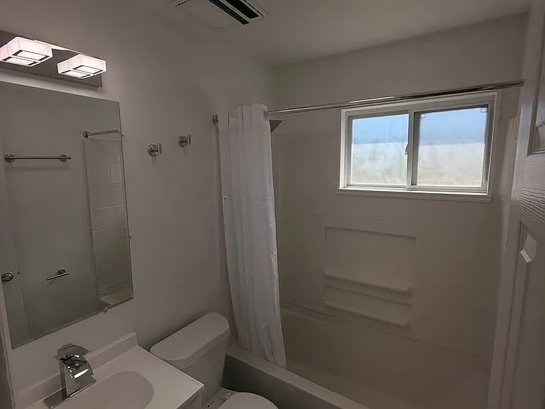 3924 Conway Ave — Photo 8
