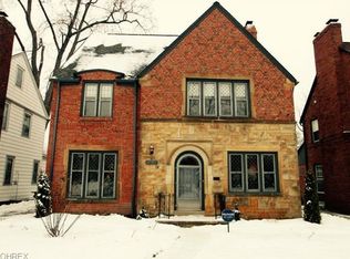 2592 Fenwick Rd, University Heights, OH 44118