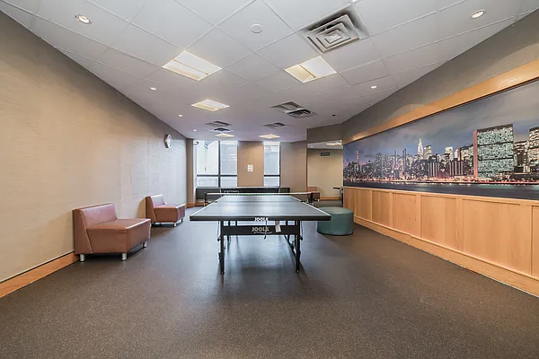 Sold by R New York | media 17