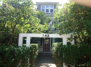 142 Summit Ave, Brookline, MA 02446