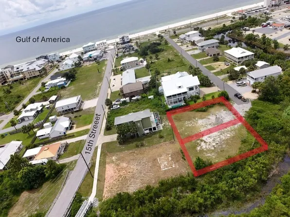 118 16th St, Mexico Beach, FL 32456