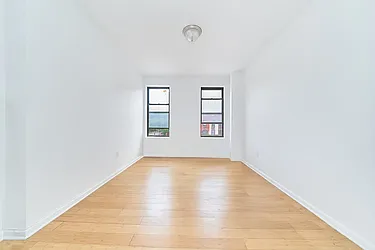 2321 1st Avenue, #1