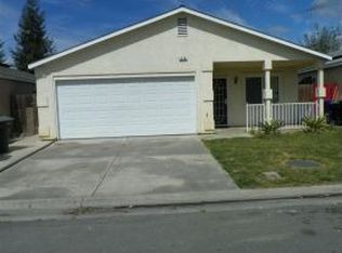210 Presidio Ave, Porterville, CA 93257