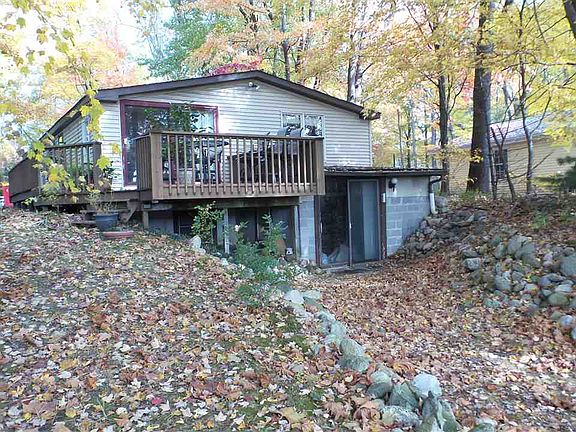 2nd image of 22642 Lake Shore Dr