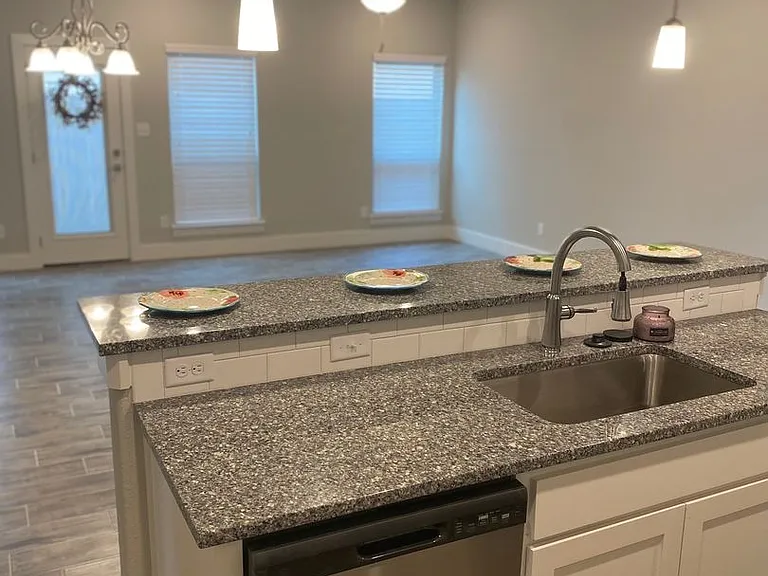 716 The Cottages Dr — Photo 3