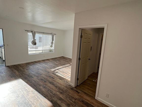 4th image of 414 California Ave APT 6