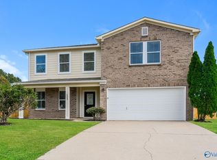 123 Firefly Ln, Owens X Rds, AL 35763