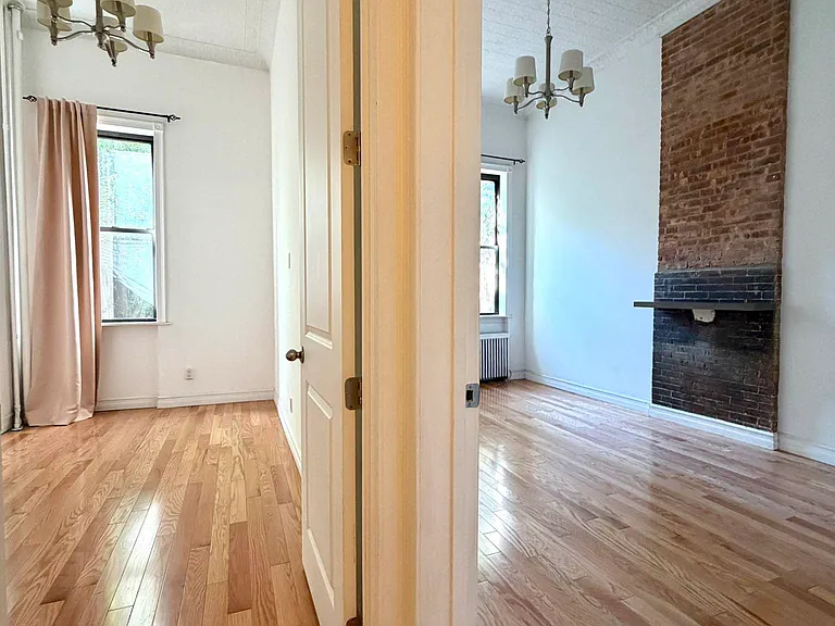 143 Nassau Ave #G — Photo 2