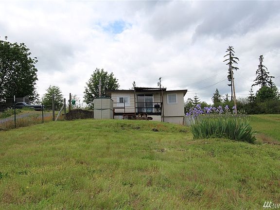 This cute 1 Bedroom cabin sits atop a gently sloped waterfront parcel.