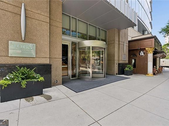 3rd image of 1065 Peachtree St NE Unit 3301