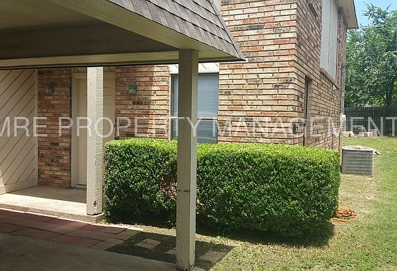 3rd image of 4928 Geddes Ave