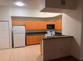 2851 Riverside Dr #203, Coral Springs, FL 33065