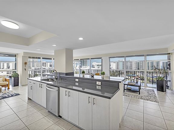4th image of 200 Leslie Drive #1110