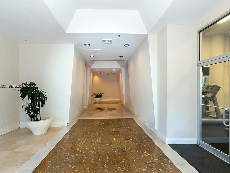 5151 Collins Ave #1035 — Photo 37