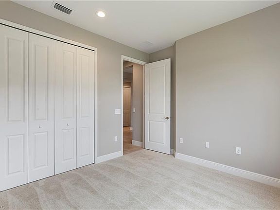 5th image of 2958 Amblewind Dr
