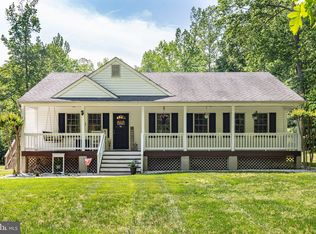 646 Louisa Farms Ln, Bumpass, VA 23024