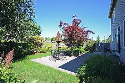 2nd image of 6637 190th Ave NE