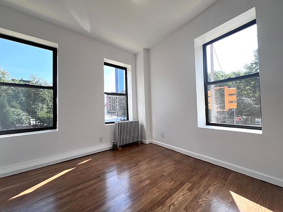 2nd image of 31 Oliver St APT 1A